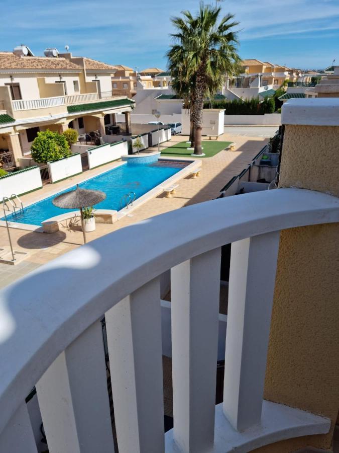 Agradable Adosado Con Piscina Villa Ciudad Quesada Kültér fotó