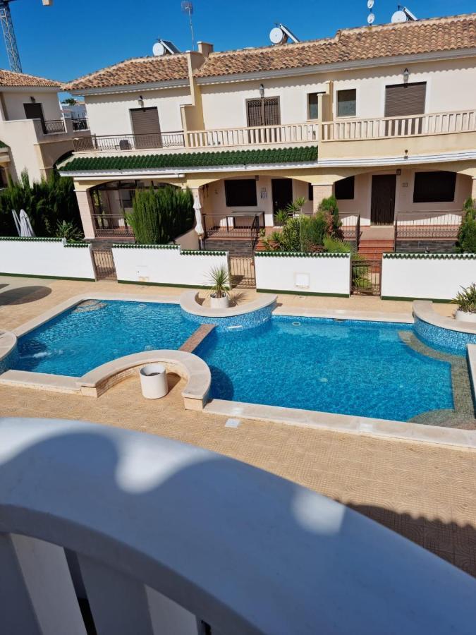 Agradable Adosado Con Piscina Villa Ciudad Quesada Kültér fotó
